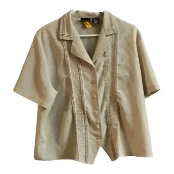 Laura Scott Beige Button-Up Top - Picture 1 of 3